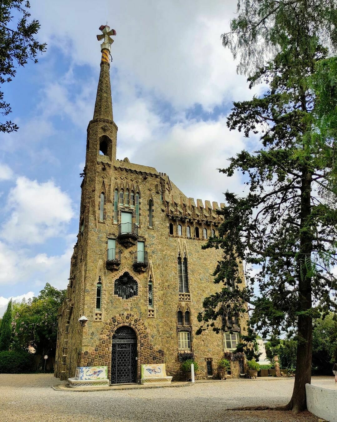 Other architectural attractions «Bellesguard» Carrer de Bellesguard